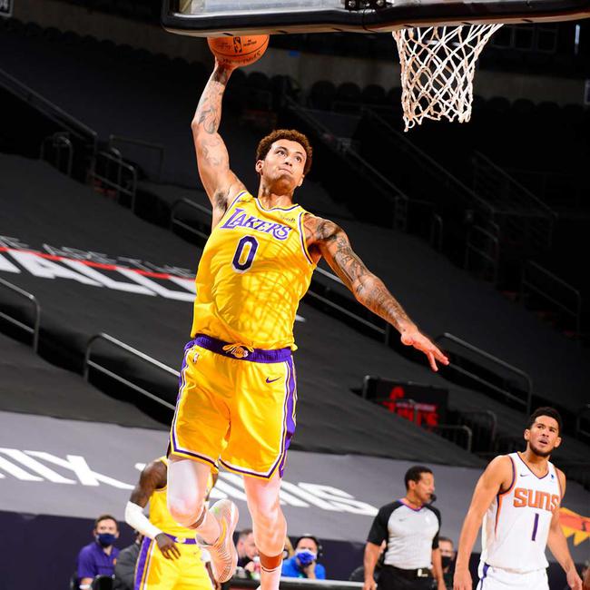 开云在线-赛后巴塞罗那调整名单以备社区盾，回应争议环节打磨，悬念犹存，阵容厚度经受考验的简单介绍